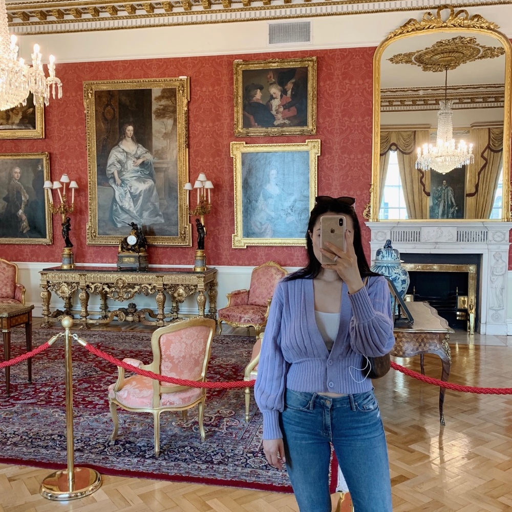 Meet your Posher, Carina